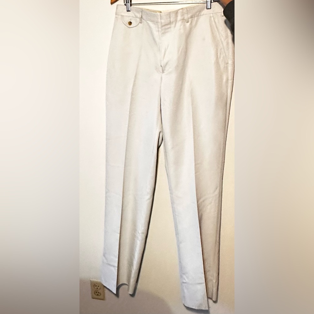 NWT Orvis Men’s Microfiber Travel Pants waist 38, Inseam 38” in Tan.